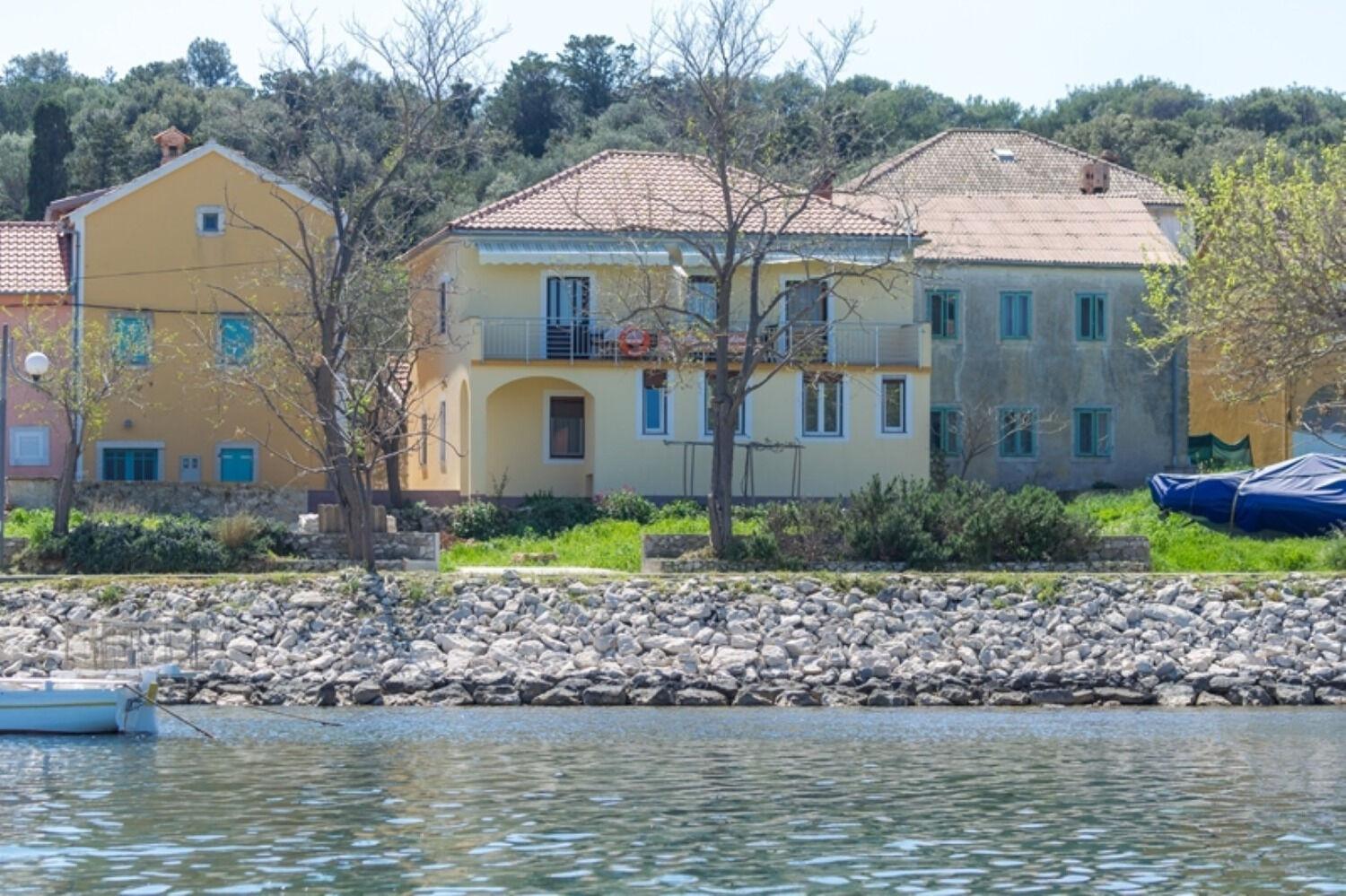 Apartment Zvone Veli Rat Exterior photo
